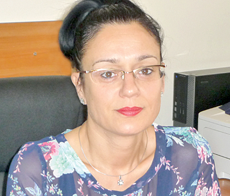ElkaBoneva1